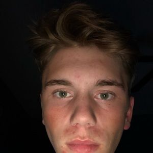 Meet your Posher, Adam